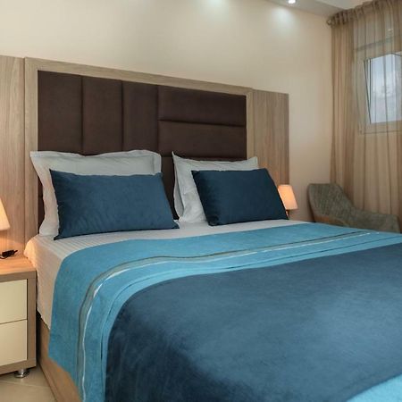 Apartmani Tref Petrovac Ngoại thất bức ảnh