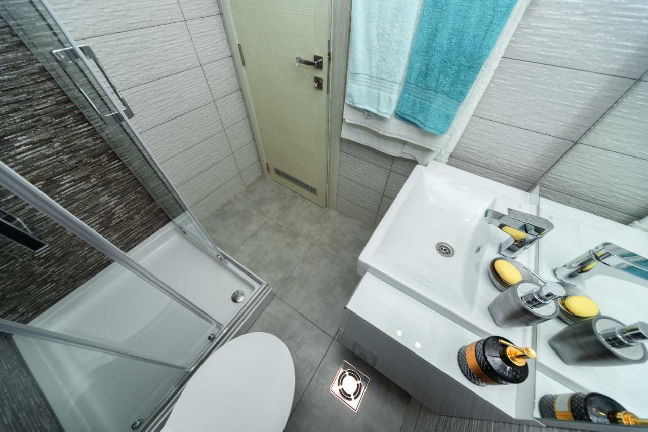 Apartmani Tref Petrovac Ngoại thất bức ảnh