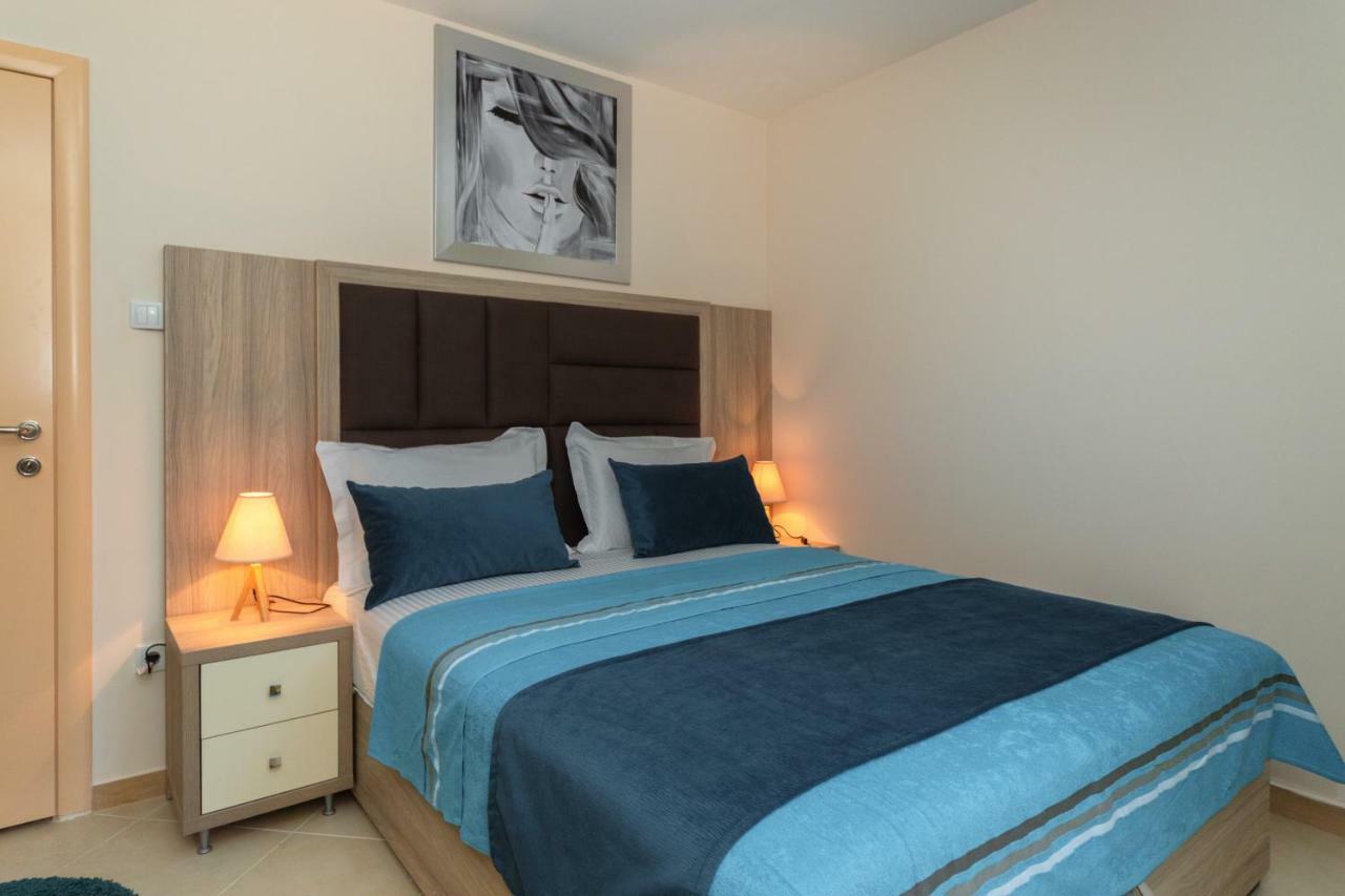 Apartmani Tref Petrovac Ngoại thất bức ảnh