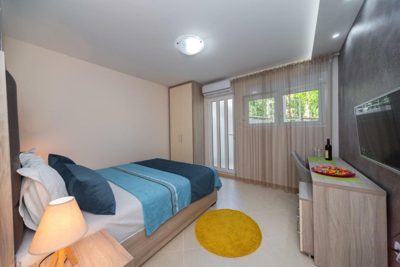 Apartmani Tref Petrovac Ngoại thất bức ảnh